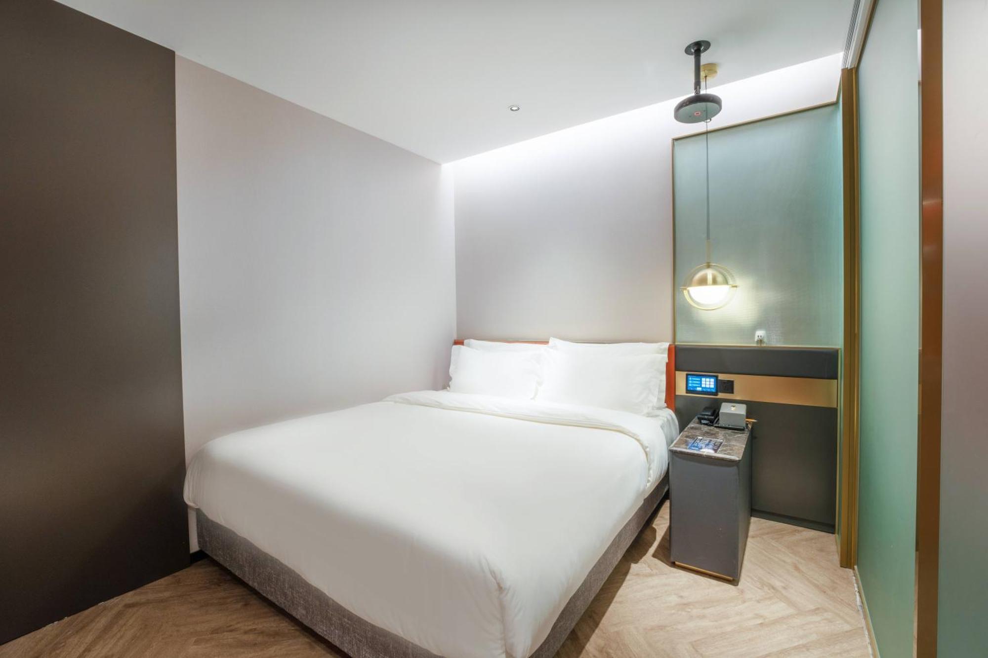 M Hotel - Beijing Tiananmen Square Qianmen Subway Station Exterior photo